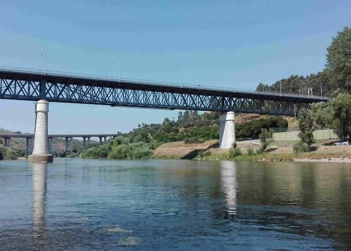 Casa Do Rio By Viva A Vida - Alojamentos & Constância